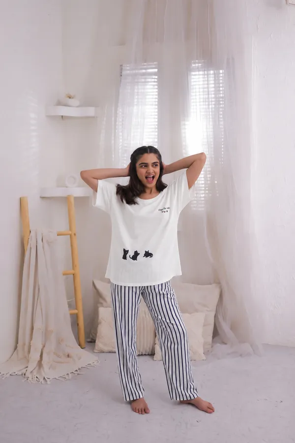 Women’s_White_Printed_Night_Suit_Set_–_Cat_Print_&_Striped_Pajama