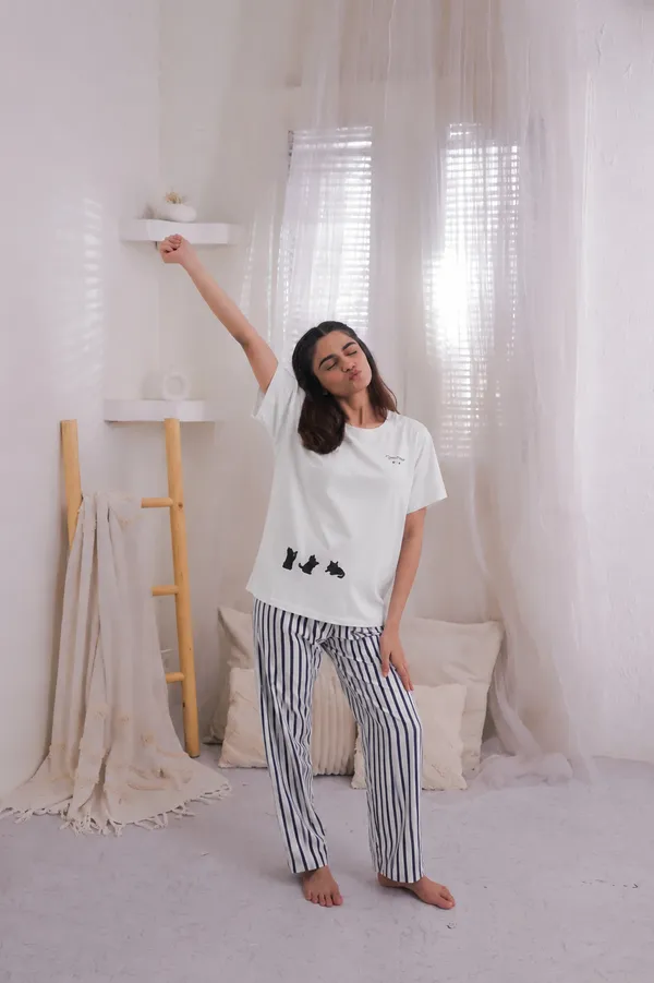 Women’s_White_Printed_Night_Suit_Set_–_Cat_Print_&_Striped_Pajama