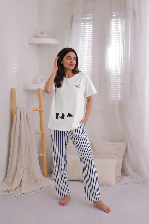 Women’s_White_Printed_Night_Suit_Set_–_Cat_Print_&_Striped_Pajama