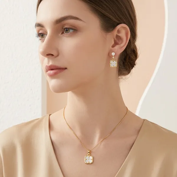 Gold_Plated_White_Floral_Pendant_Necklace_And_Earrings_Set_For_Women