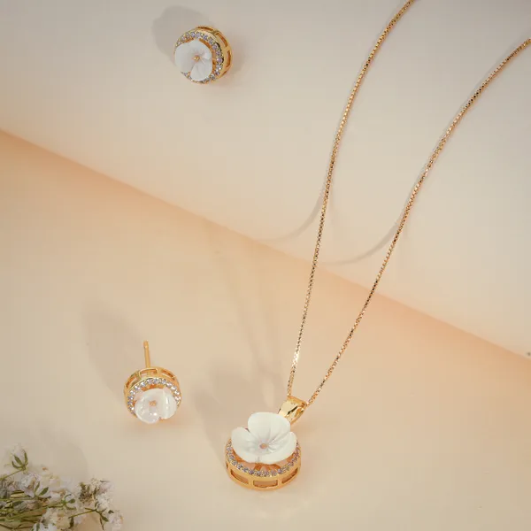 Gold_&_White_Floral_Crystal_Necklace_And_Earring_Set_For_Women