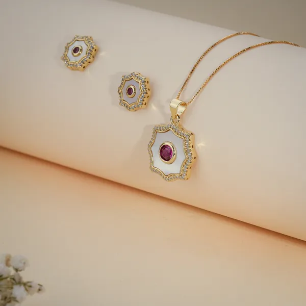 Gold_And_Red_Kundan_Ruby_Pendant_Set_With_Earrings_For_Women