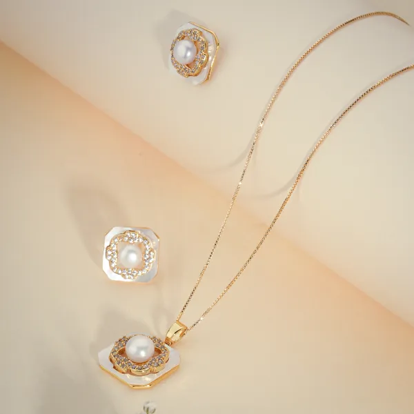 Gold_And_White_Pearl_Crystal_Square_Pendant_Necklace_Earrings_Set_For_Women
