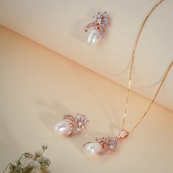 Rose_Gold_Plated_Pearl_Crystal_Floral_Pendant_Necklace_And_Earrings_Set_For_Women