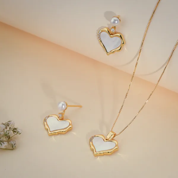Gold_And_White_Pearl_Heart_Pendant_Necklace_And_Earrings_Set_For_Women
