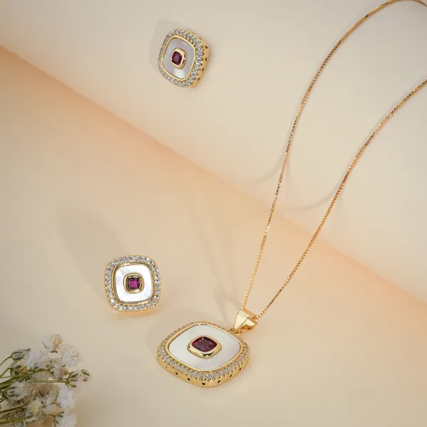 Gold_And_Red_Ruby_Stone_Crystal_Pendant_Necklace_Set_With_Earrings