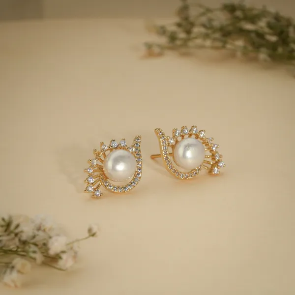 Gold_Plated_Pearl_Crystal_Halo_Stud_Earrings_For_Women