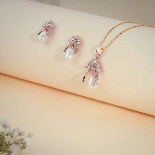 Rose_Gold_Plated_Pearl_Crystal_Floral_Pendant_Necklace_And_Earrings_Set_For_Women