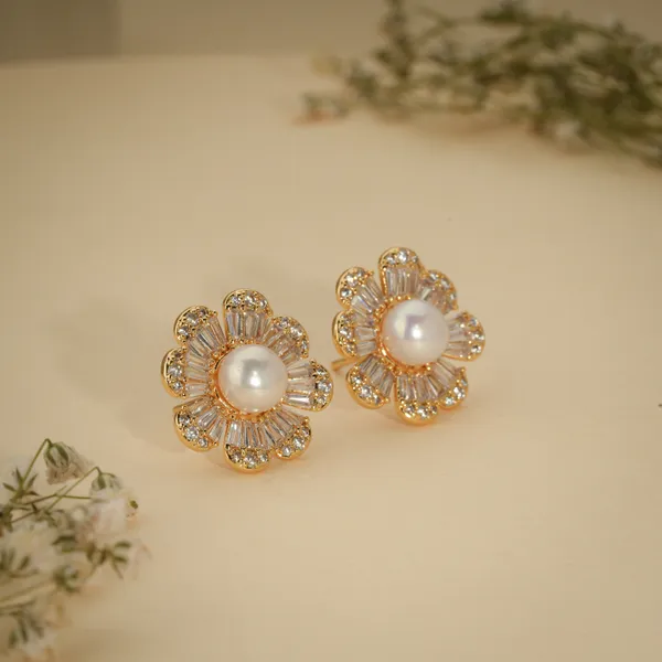 Gold_And_White_Pearl_Floral_Stud_Earrings_For_Women