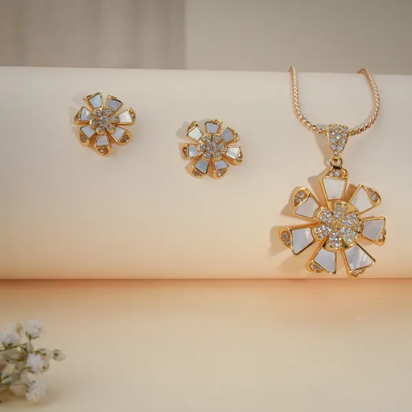Gold_And_White_Enamel_Floral_Pendant_Necklace_And_Earrings_Set_For_Women
