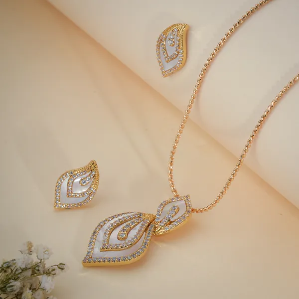 Gold_Plated_White_Stone_Layered_Leaf_Pendant_Set_With_Earrings_For_Women
