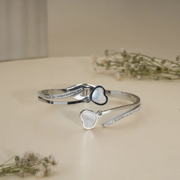 Silver_Mother_Of_Pearl_Heart_Adjustable_Cuff_Bracelet_For_Women