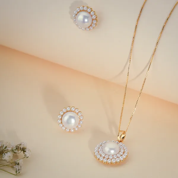 Gold_Plated_Pearl_Crystal_Halo_Pendant_Set_With_Earrings_For_Women