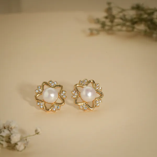 Gold_Plated_Pearl_Crystal_Floral_Stud_Earrings_For_Women