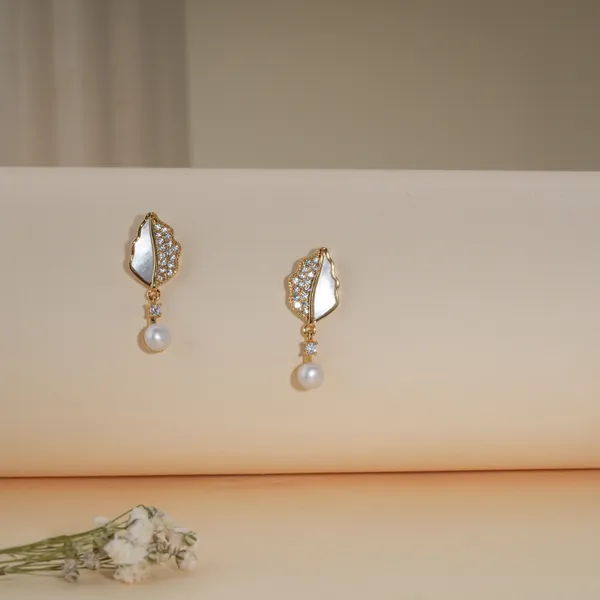 Gold_Plated_Pearl_Drop_Leaf_Design_Earrings_For_Women
