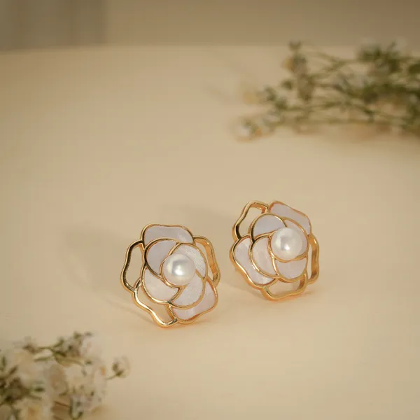 Gold_And_White_Enamel_Flower_Pearl_Stud_Earrings_For_Women