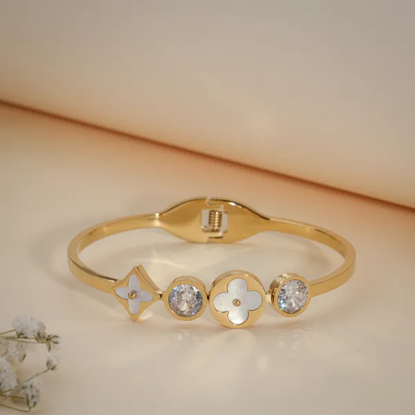 Gold_Plated_Floral_Crystal_Embellished_Bracelet_For_Women