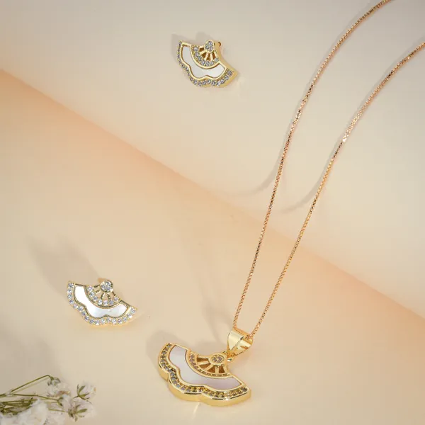 Gold_Plated_White_Shell_Fan_Pendant_Necklace_Earrings_Set_For_Women