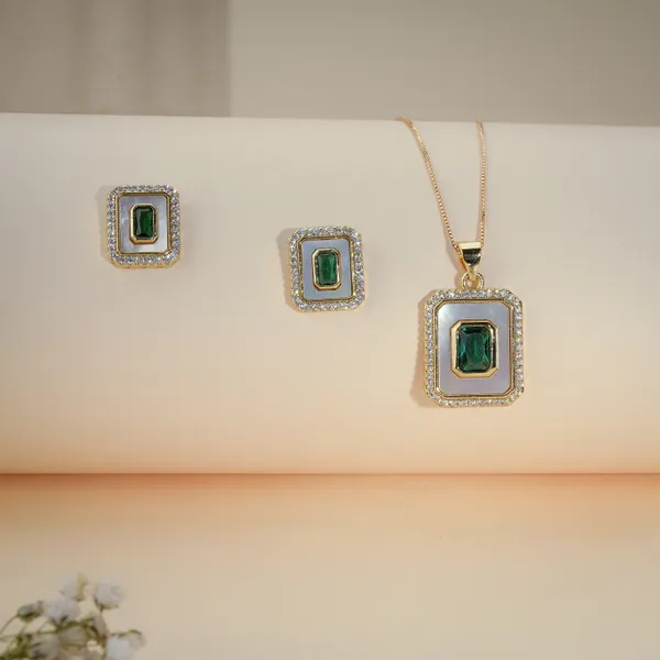 Gold_Plated_Emerald_Green_Stone_Rectangular_Pendant_Necklace_Earrings_Set_For_Women