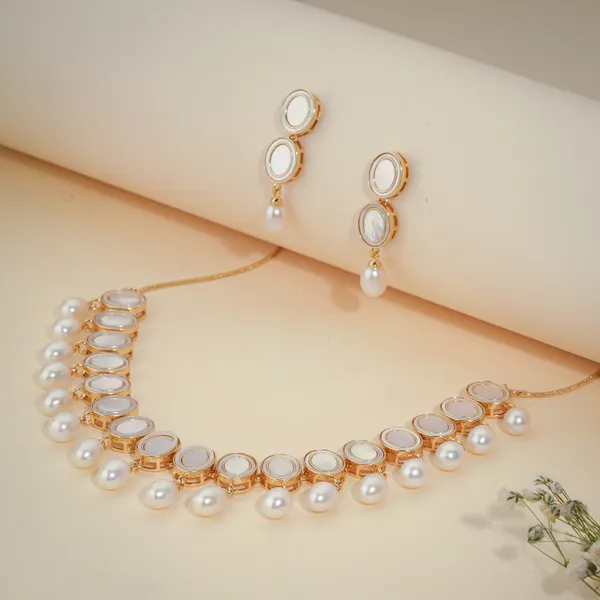 Gold_Plated_White_Pearl_Mirror_Work_Necklace_Set_For_Women