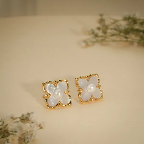 Gold_Plated_White_Pearl_Clover_Stud_Earrings_For_Women
