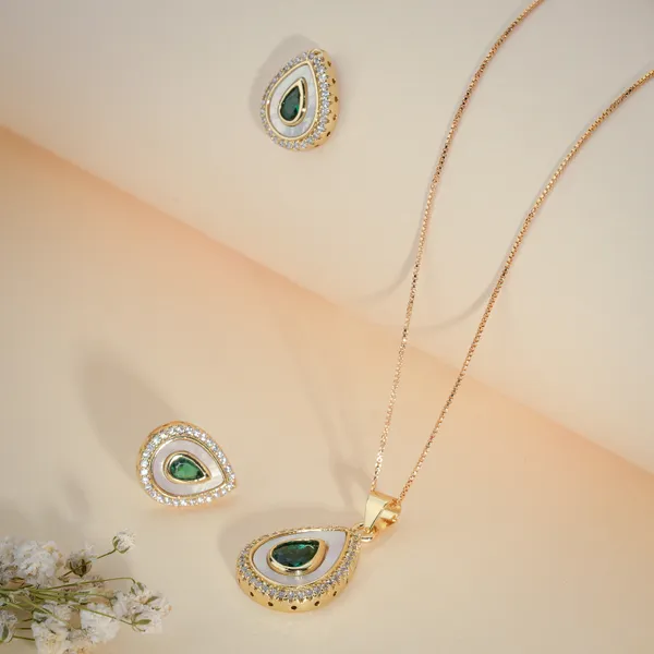 Gold_Plated_Green_Stone_Teardrop_Pendant_Set_With_Earrings_For_Women