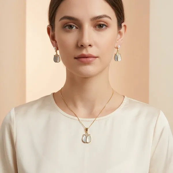 Gold_Plated_Mother_Of_Pearl_Tulip_Pendant_Necklace_Earring_Set_For_Women