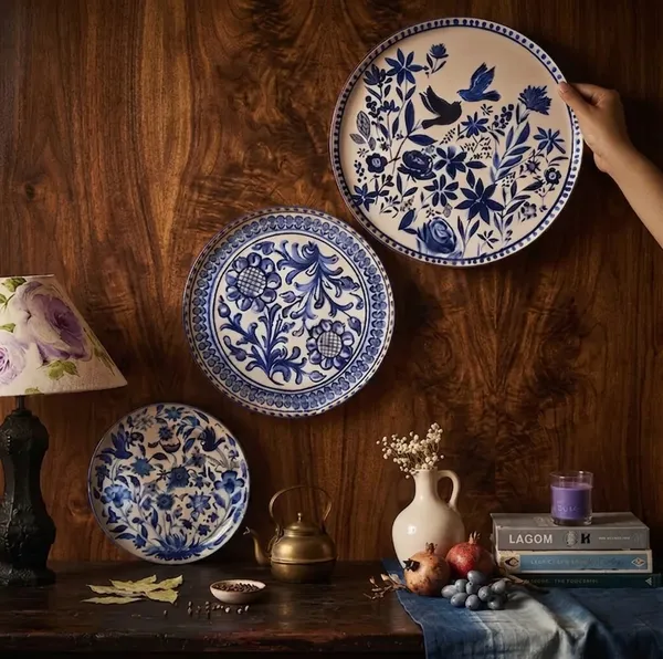 Blue_And_White_Decorative_Wall_Plates_With_Floral_And_Bird_Motifs_Set_of_3