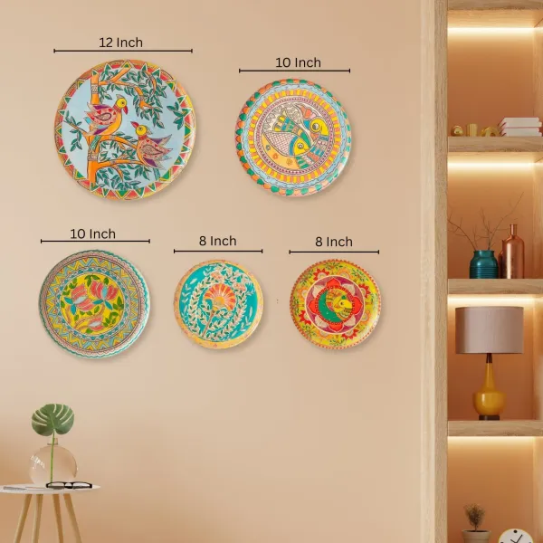 Set_of_5_Floral_Printed_Decorative_Wall_Plates_Set_With_Traditional_Motifs