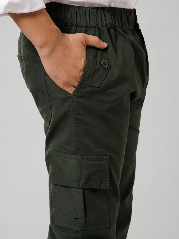 Green_Cotton_Cargo_Pants_For_Men