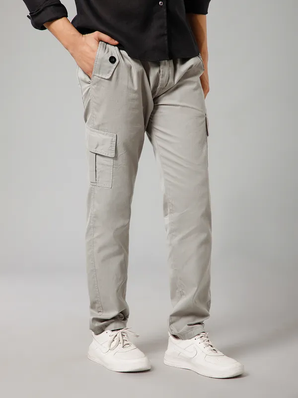 Grey_Cotton_Cargo_Pants_For_Men