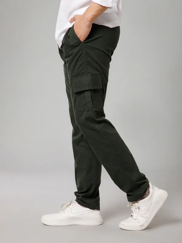 Green_Cotton_Cargo_Pants_For_Men