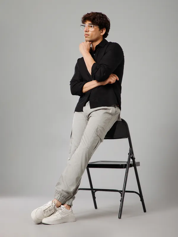 Grey_Cotton_Cargo_Joggers_For_Men
