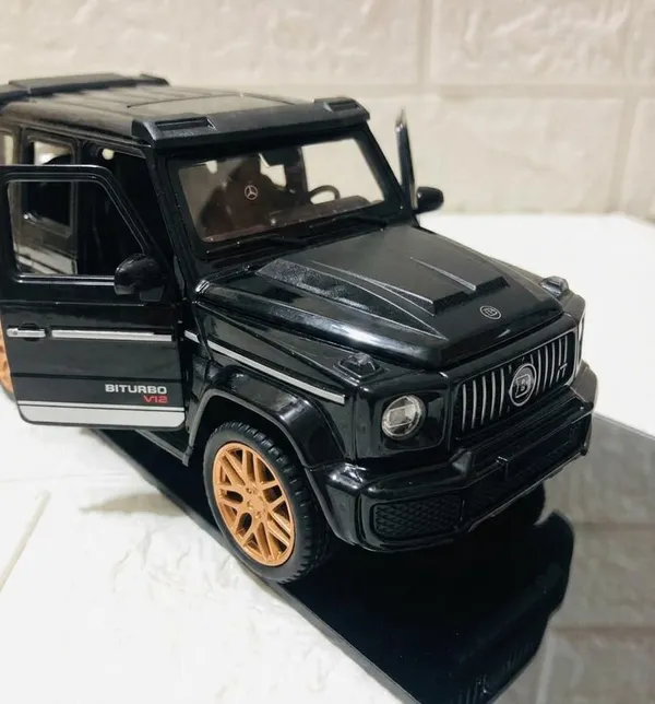 Black_Metal_Die_Cast_Mercedes_G_Wagon_Toy_Car_With_Light_Sound
