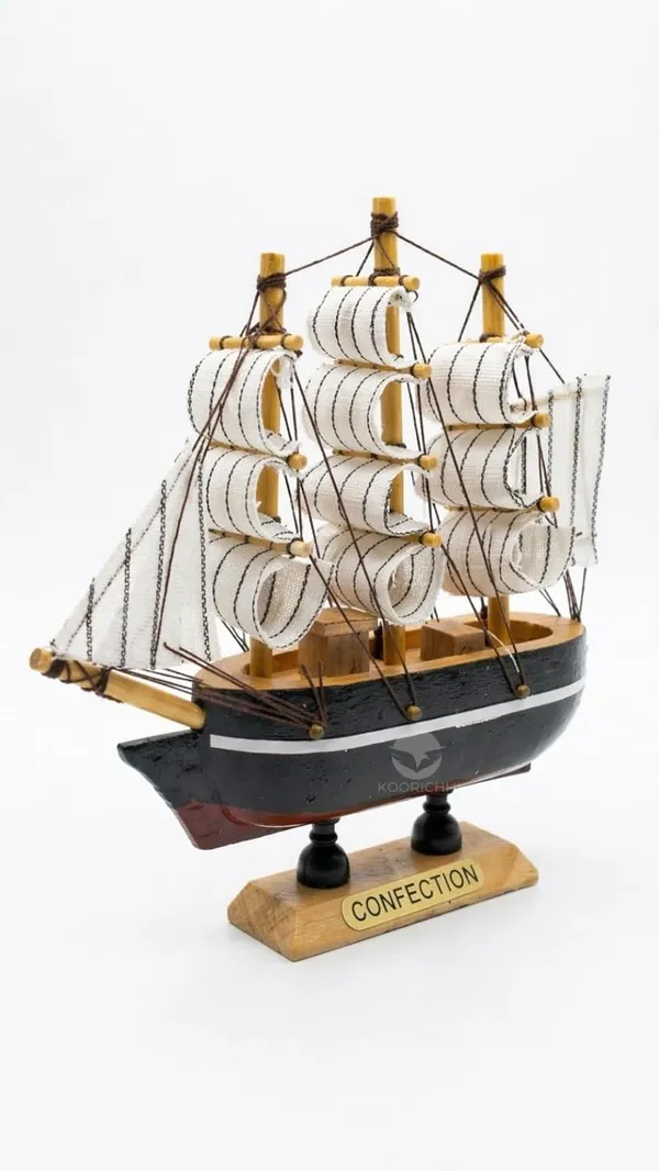 Wood_Nautical_Handcrafted_Sailing_Ship_Showpiece