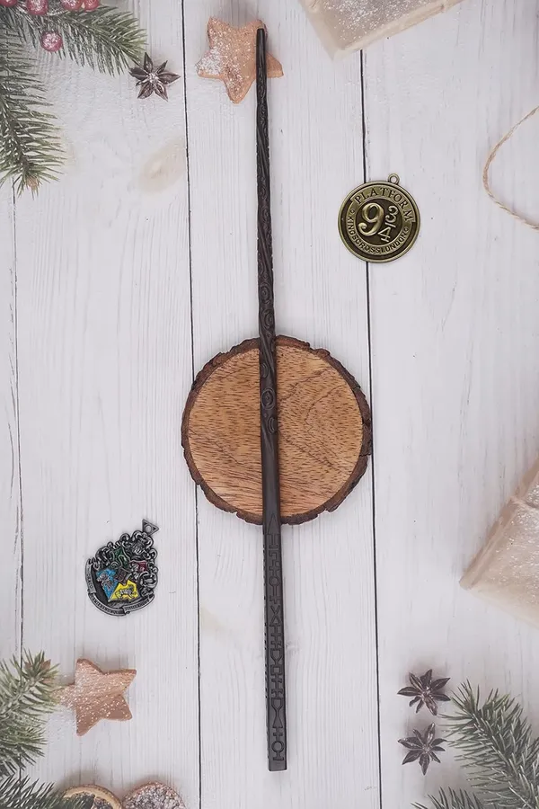 Brown_Wizard_Magic_Wand_Cosplay_Replica_For_Halloween