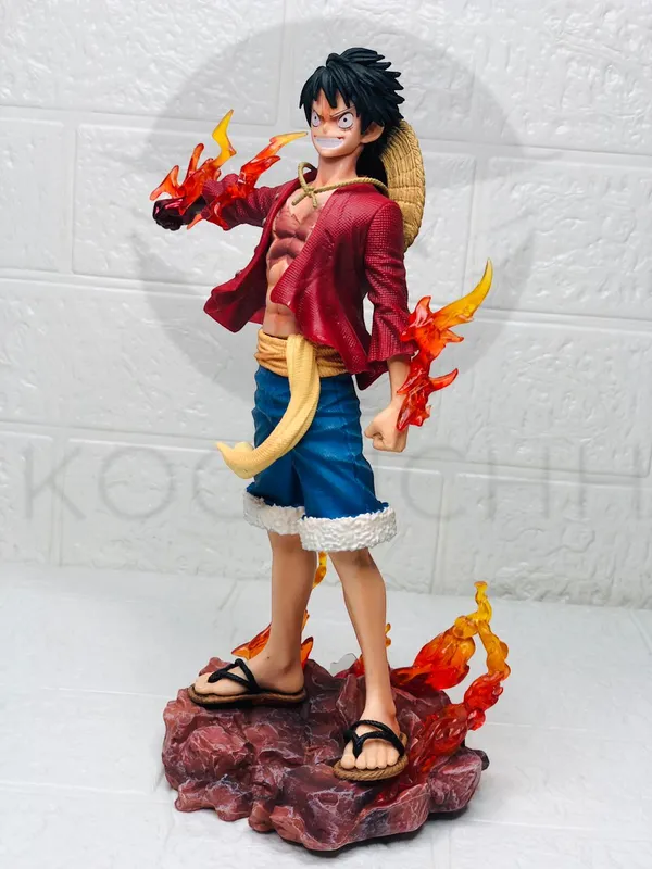 Monkey_D._Luffy_Anime_Action_Figure_with_Flame_Effect_Stand_–_One_Piece_Collectible_Statue