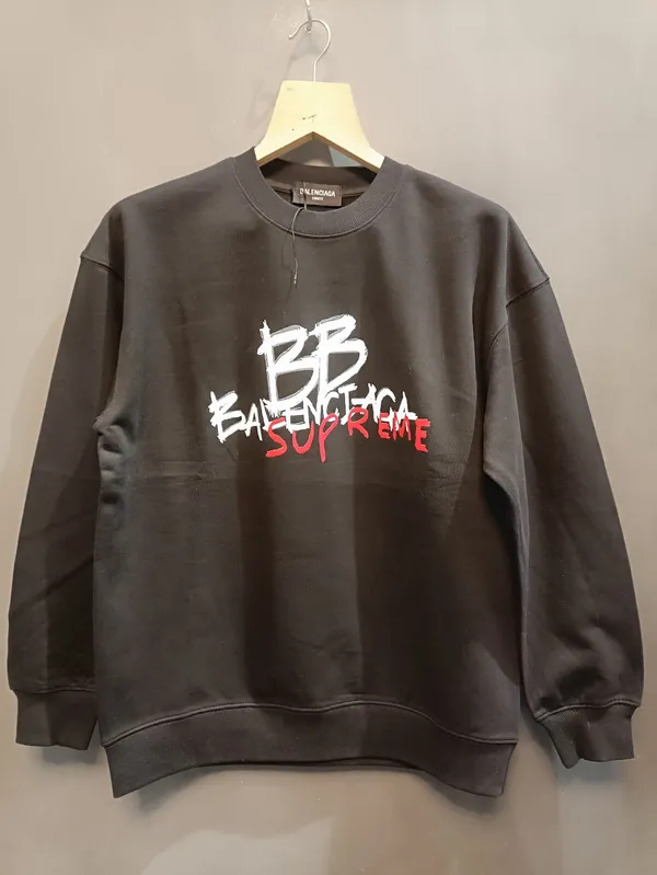 Black_Cotton_Graphic_Print_Oversized_Sweatshirt_For_Men