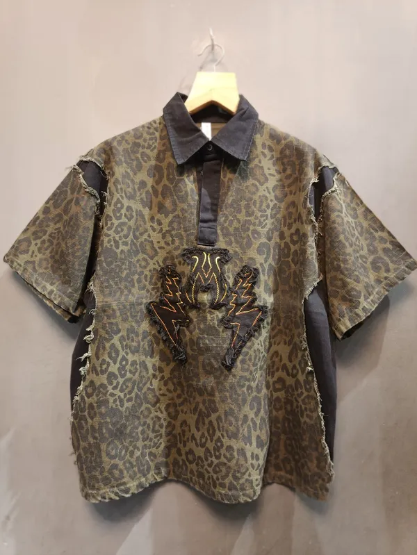 Black_And_Olive_Green_Cotton_Leopard_Print_Embellished_Collar_Shirt_For_Men