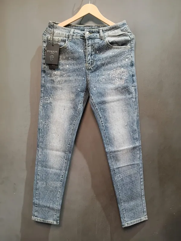 Blue_Denim_Distressed_Slim_Fit_Jeans_For_Men
