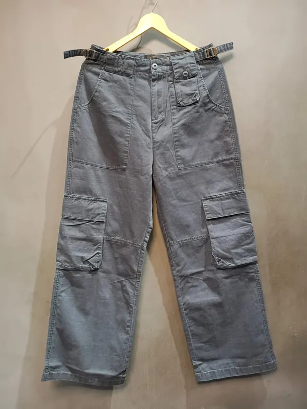 Grey_Cotton_Relaxed_Fit_Multi-Pocket_Cargo_For_Men