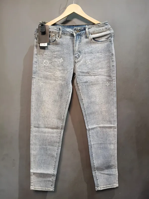Light_Blue_Denim_Distressed_Slim_Fit_Jeans_For_Men