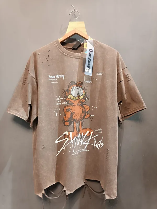 Brown_Cotton_Oversized_Garfield_Graphic_T-Shirt_For_Men