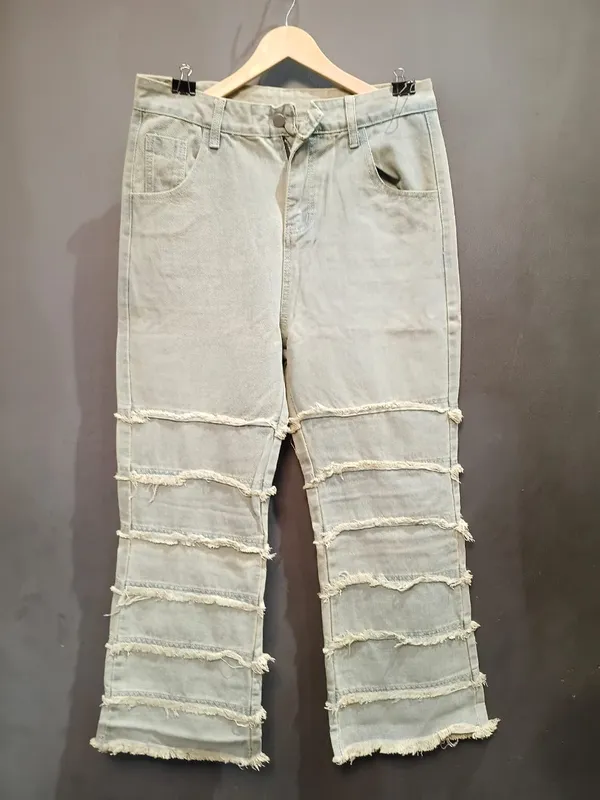 Light_Blue_Denim_Relaxed_Fit_Distressed_Jeans_For_Men