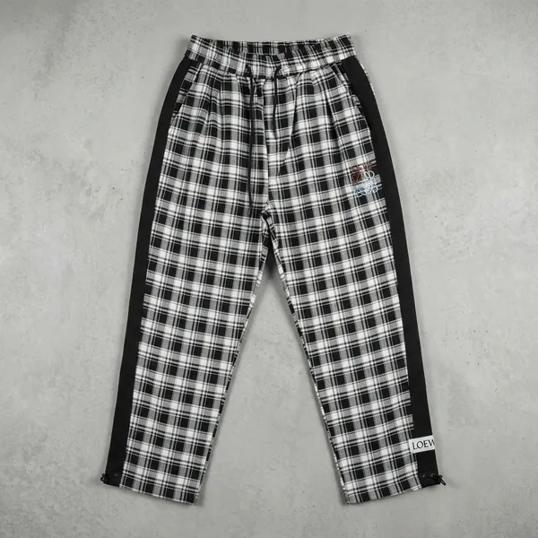 Black_And_White_Cotton_Relaxed_Fit_Checked_Lounge_Pants_For_Men