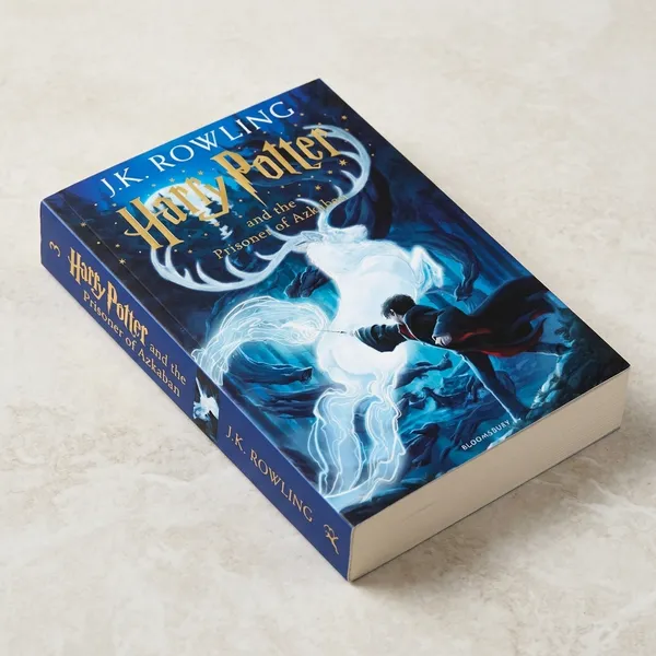 Harry_Potter_and_the_Prisoner_of_Azkaban_By_J.K._Rowling_(Paperback)
