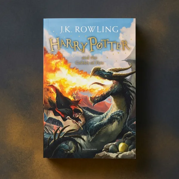 Harry_Potter_and_the_Goblet_of_Fire_By_J.K._Rowling_(Paperback)