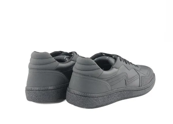 Black_Vegan_Leather_Low-Top_Casual_Sneakers_For_Men
