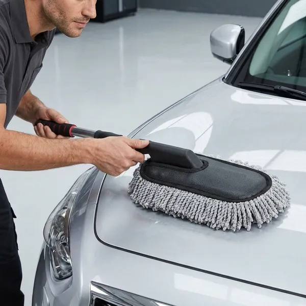 Black_Plastic_Car_Cleaning_Duster_For_Cars_And_Bikes