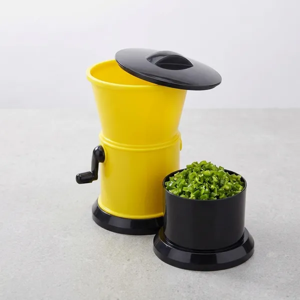 Yellow_Plastic_Vegetable_Chopper_For_Cooking